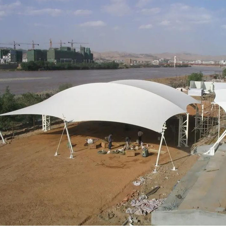 日嘎则膜结构汽车棚